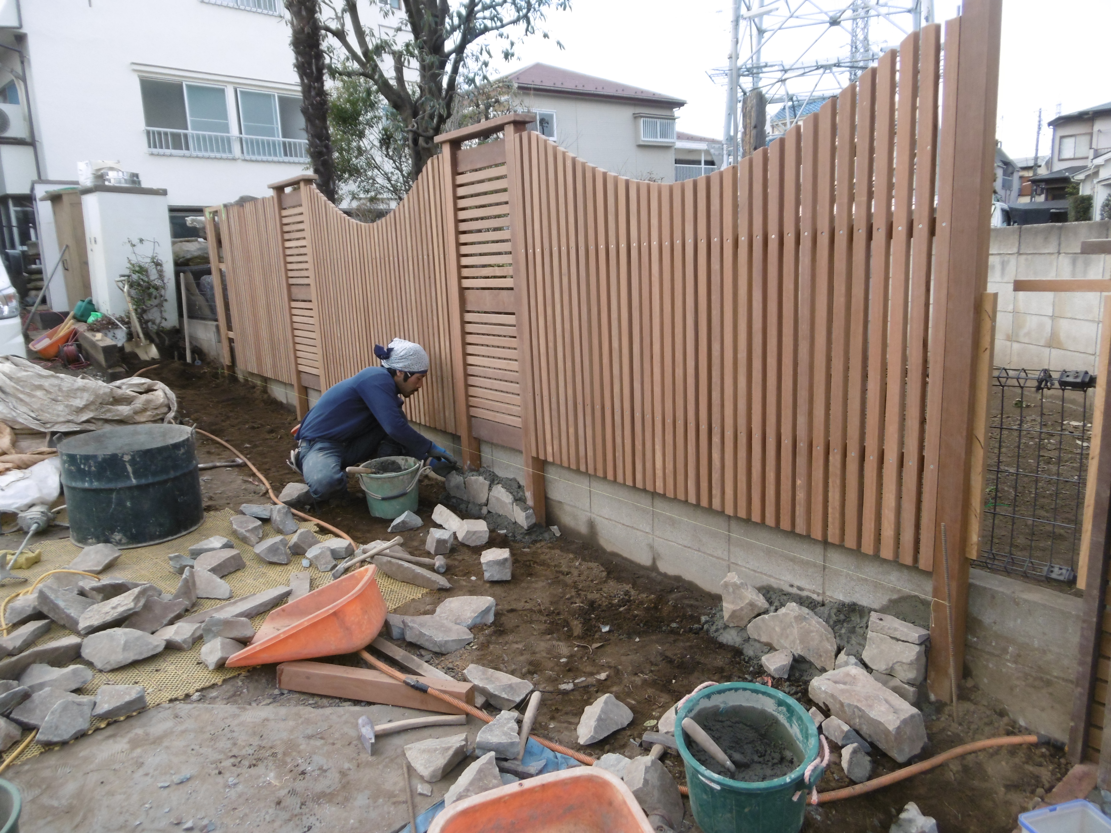 ウッドフェンス工事 新和造園株式会社